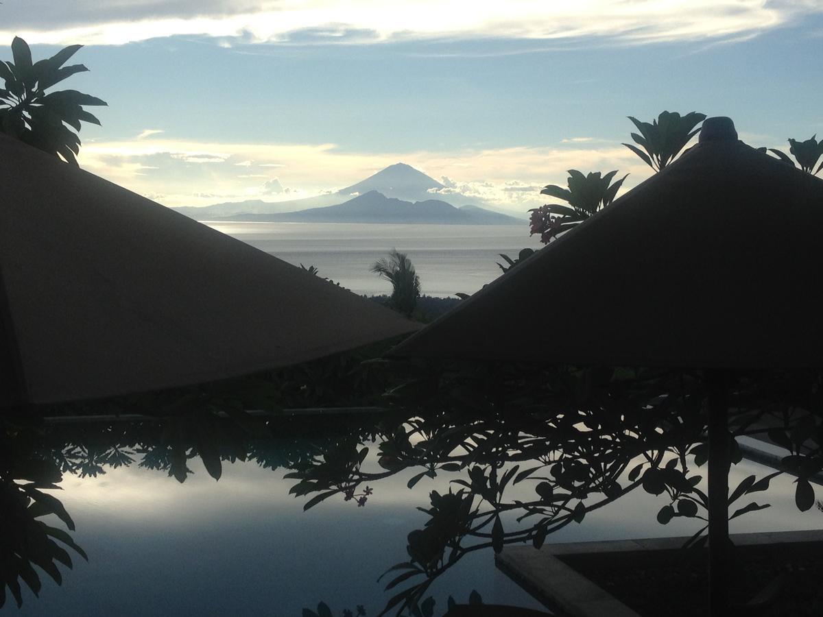 Отель The Puncak Lombok Сенггиги Экстерьер фото