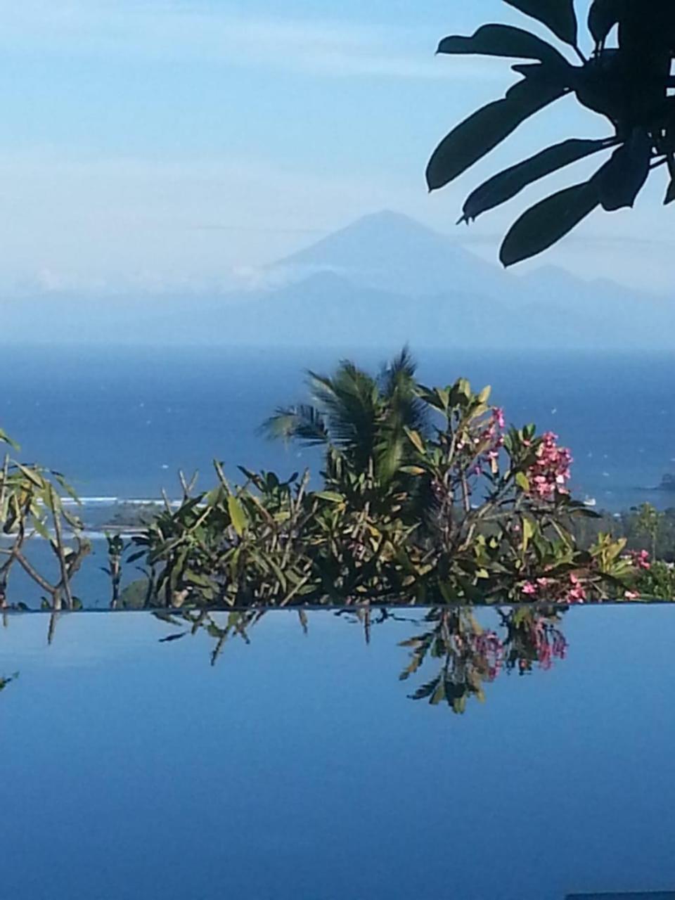 Отель The Puncak Lombok Сенггиги Экстерьер фото